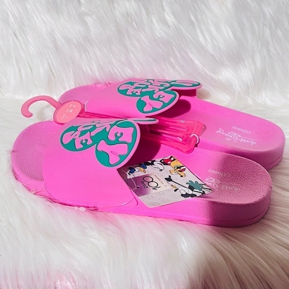 Mickey Mouse Sandals - Picture 2 of 4